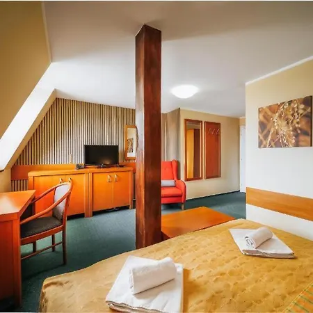 U Leva Hotel