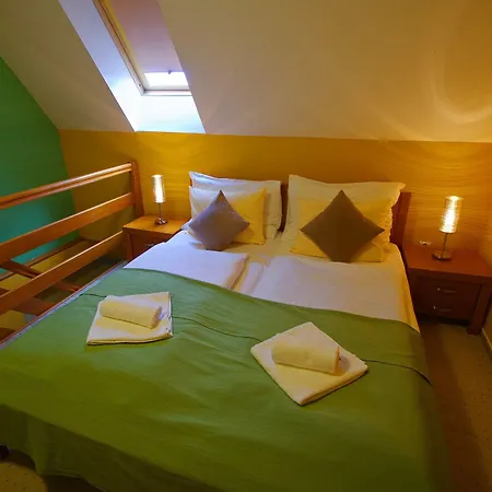 U Leva Szálloda 3*