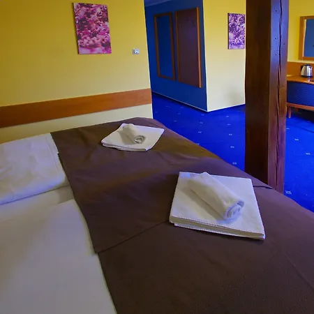 U Leva Hotel