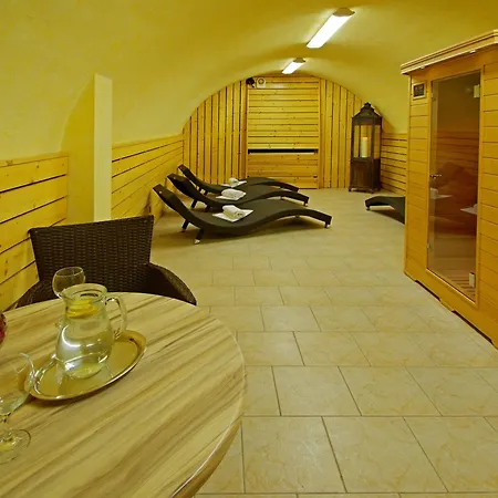U Leva 3*