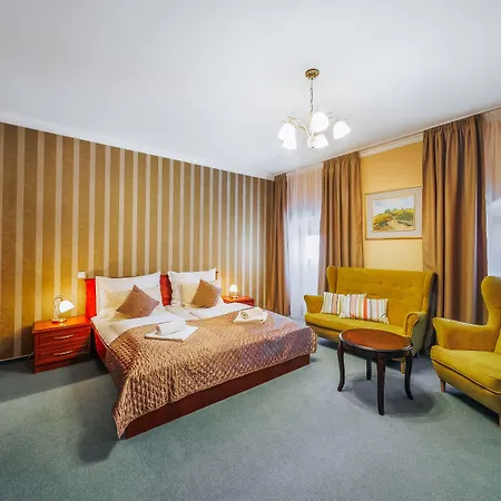 U Leva Hotel