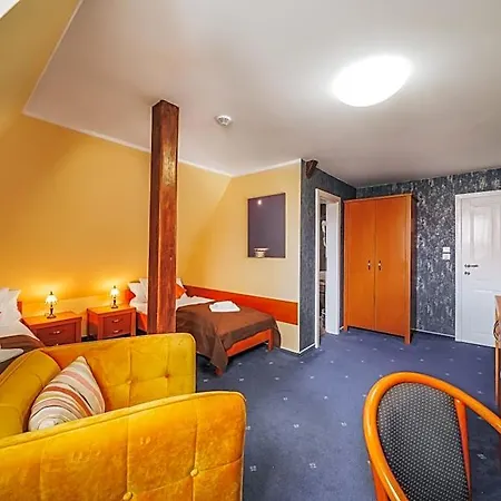U Leva Hotel
