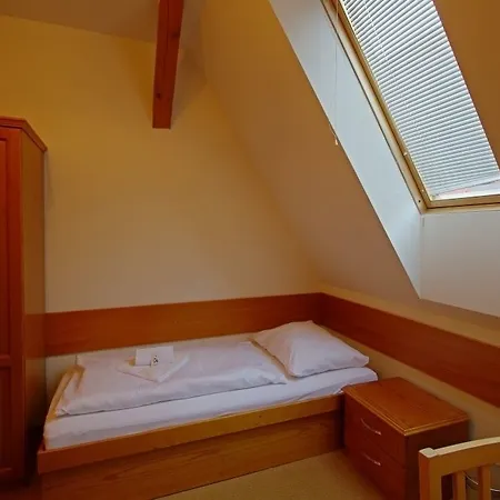 Otel U Leva